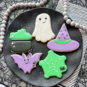 Cookie Decorating Class- Fall in Love with Halloween Faves!
