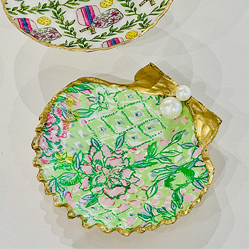 Shell Art: Decoupage & Create!